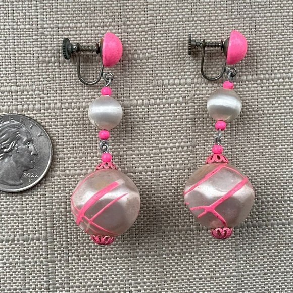 Vintage Earrings Pink/White Tone Ear Jewelry Unbranded Earrings - Picture 7 of 9